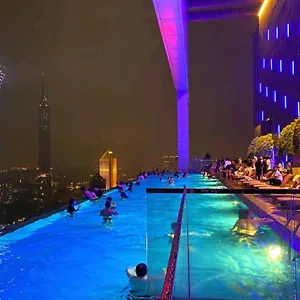 The Platinum By Castle Apartment